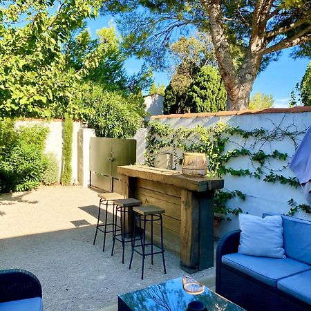 Maisonnette Au Coeur Des Alpilles ムリエス エクステリア 写真