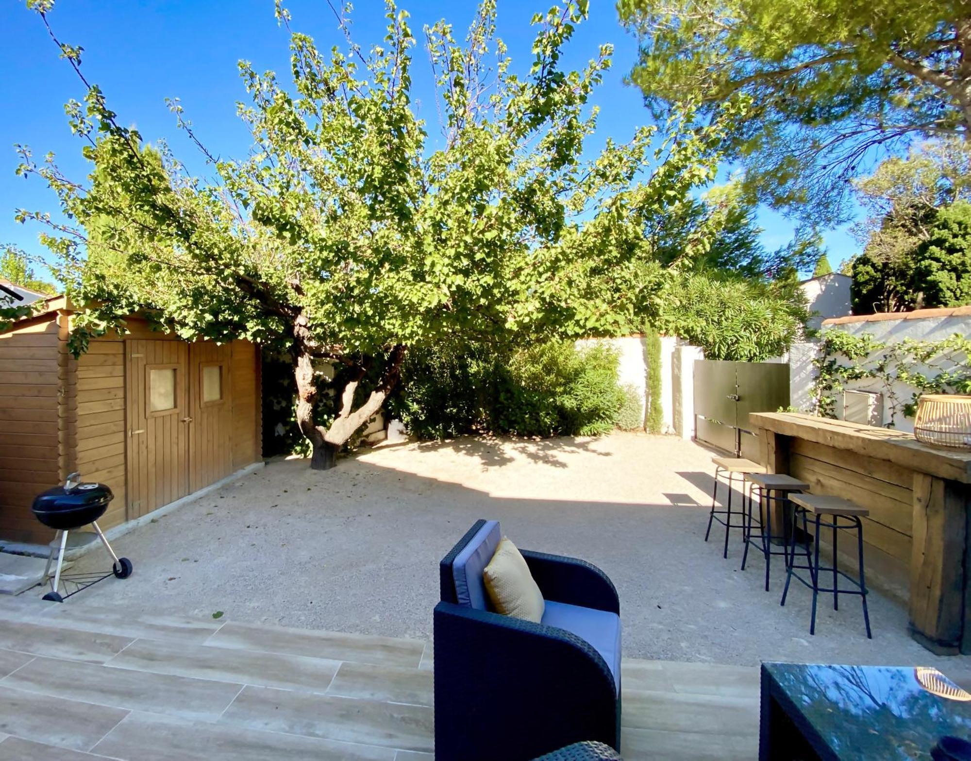 Maisonnette Au Coeur Des Alpilles ムリエス エクステリア 写真
